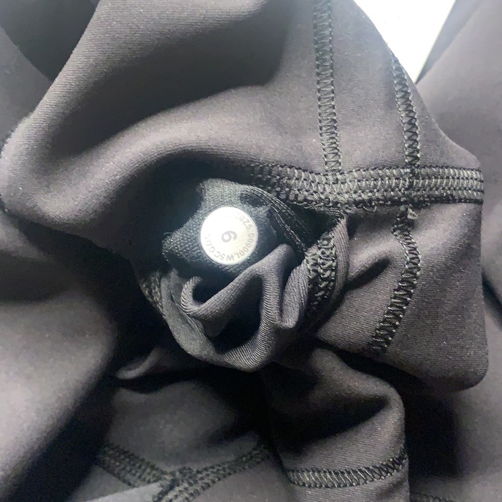 Lululemon Wunder Train HR Tight 25” - Picture 8 of 8